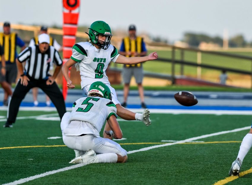 Girl Govs - Ryann Barry, Brianna Sargent handle kicking duties for Pierre football team 